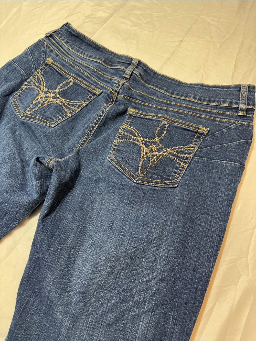 Wrangler Cash Ultimate Riding Jeans Womens 17/18x34 Bootcut Embroidered Blue